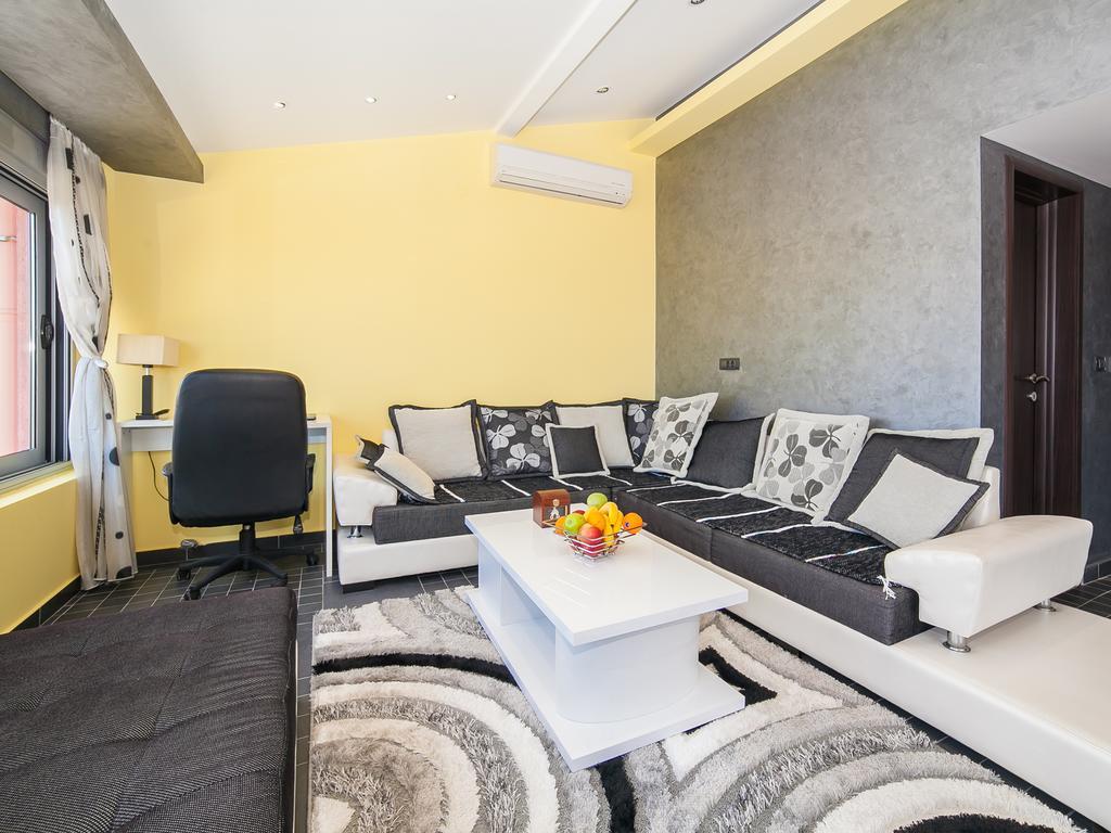 Apartments Princess View Sveti Stefan Ngoại thất bức ảnh